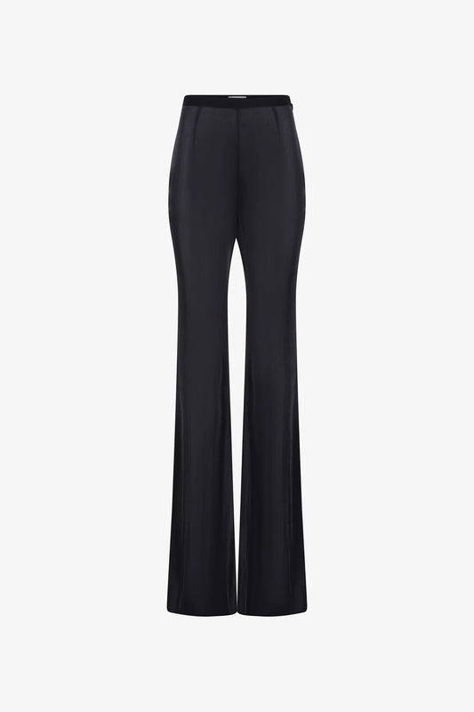 BLACK FITTED FLARED PANTS