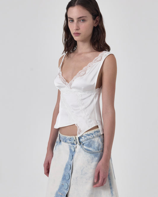 SIGNATURE LACE TOP
