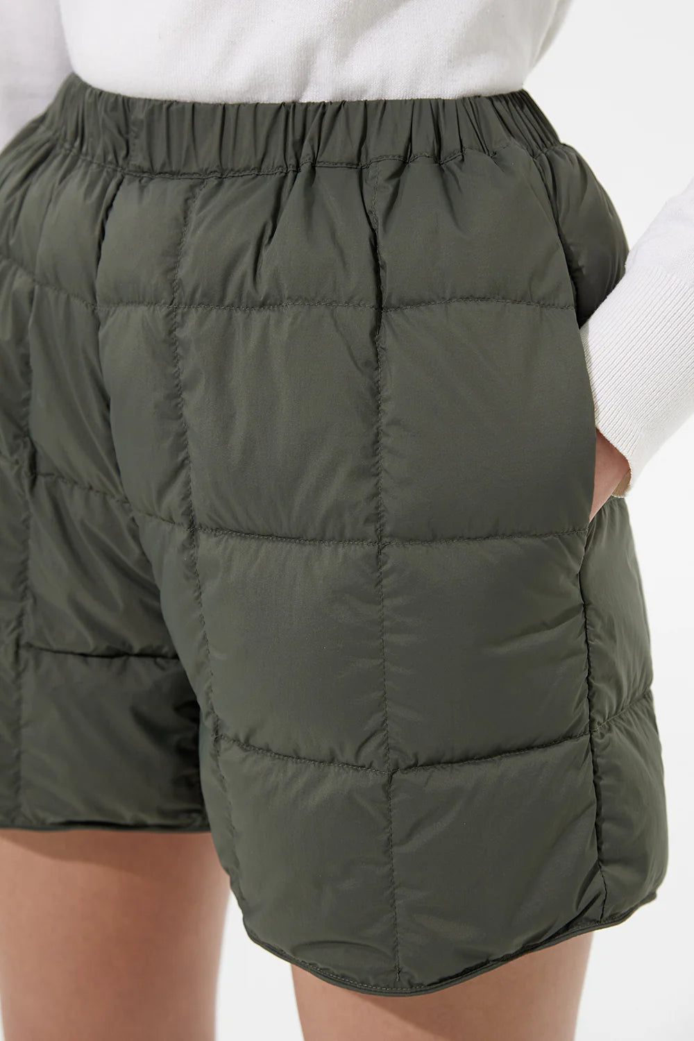 DOWN SHORTS SOFT KHAKI
