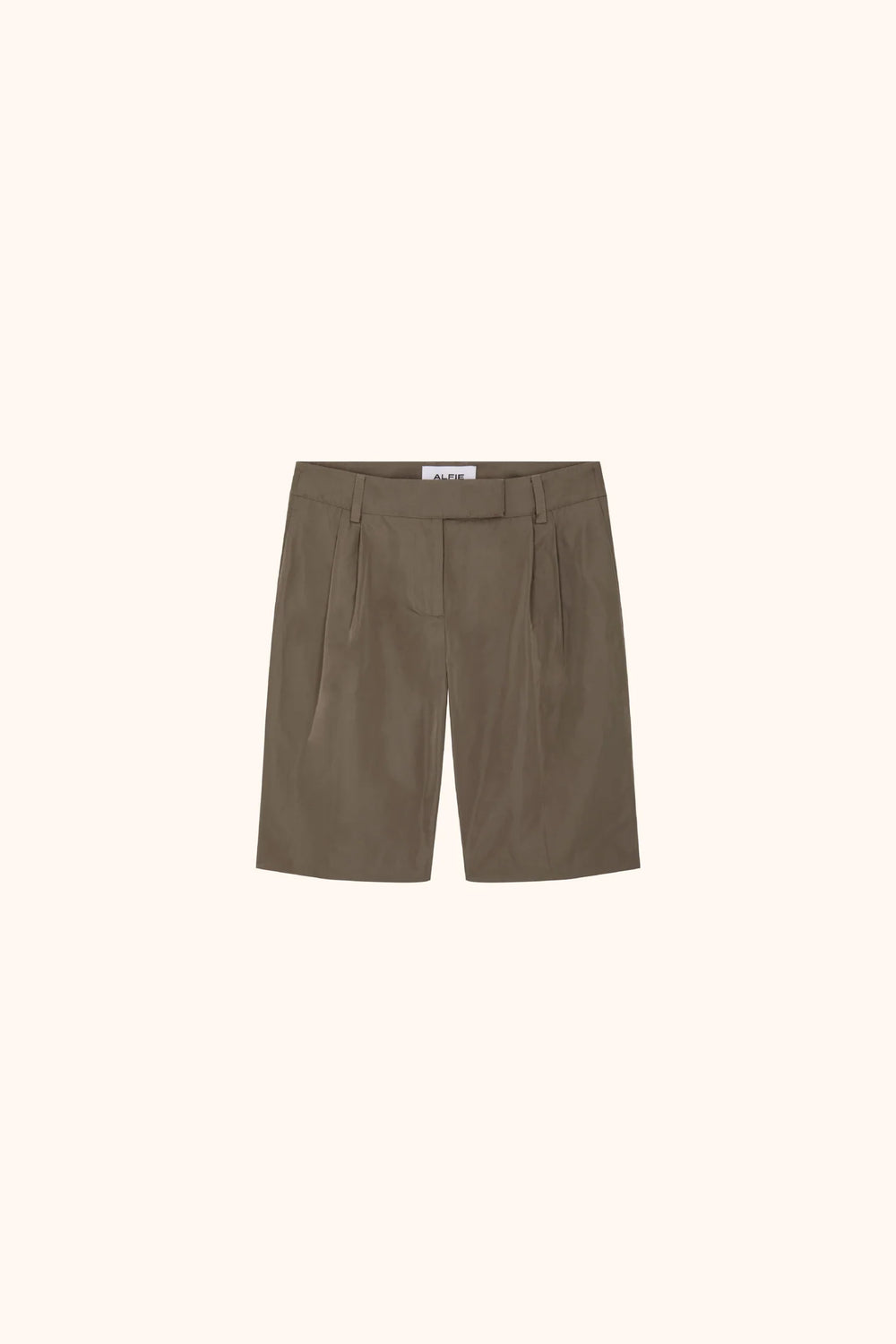 THE TAILORED BERMUDA