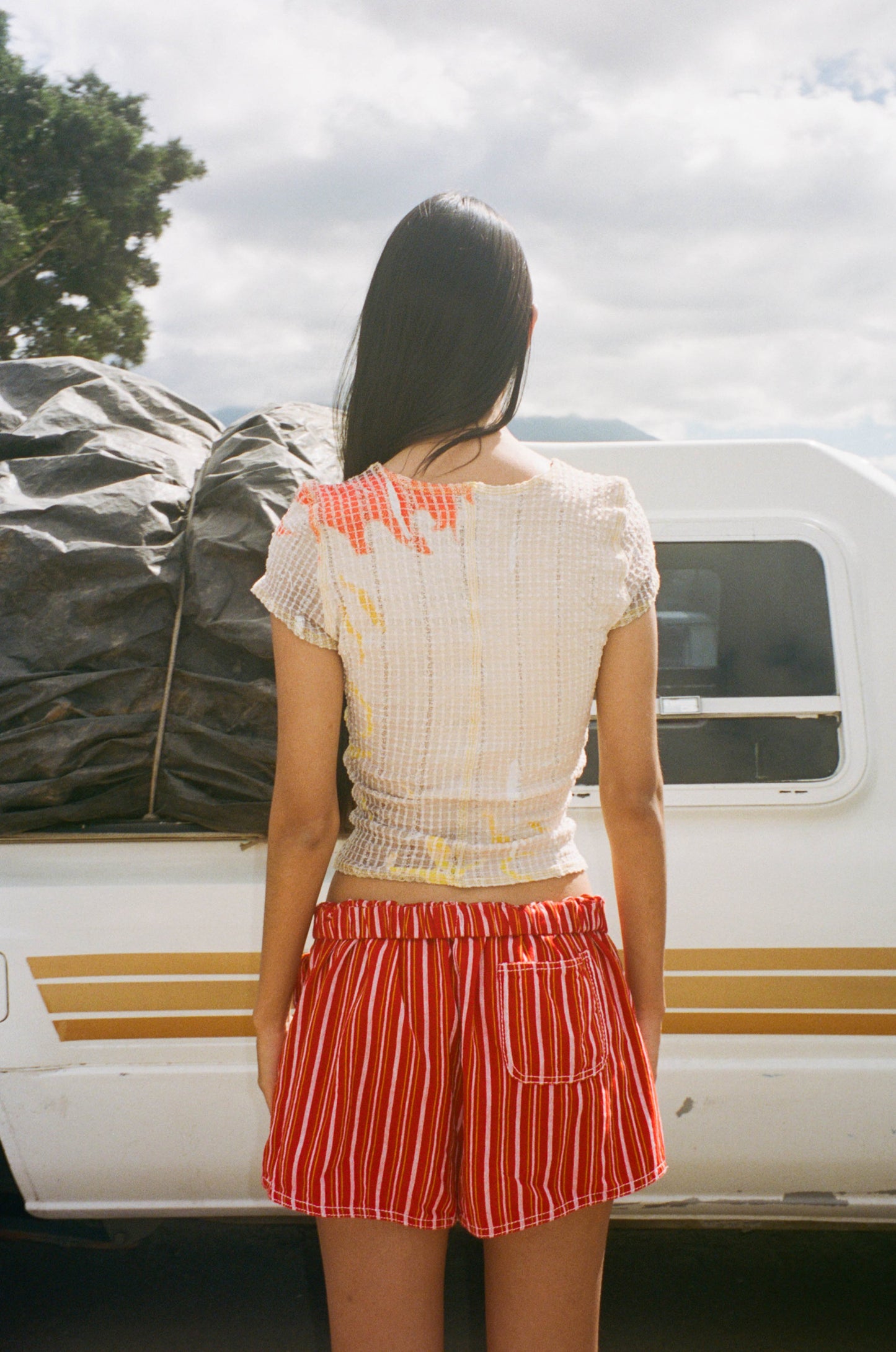 El Girasol Fine Stretch Weave Tie Tee