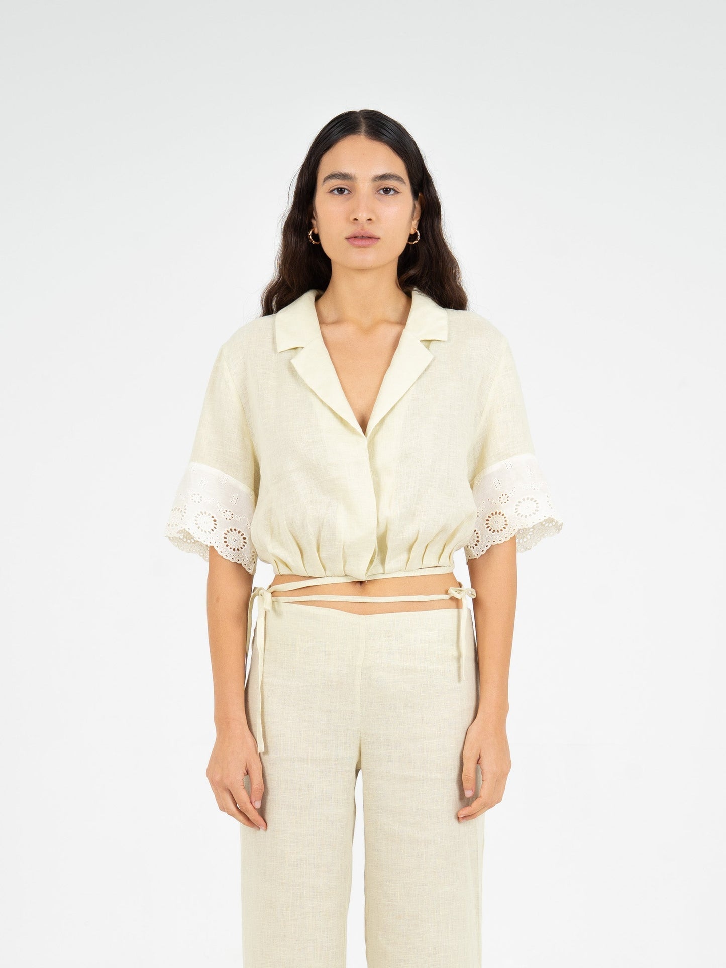Aurora Linen Beige Top camisas y camisetas