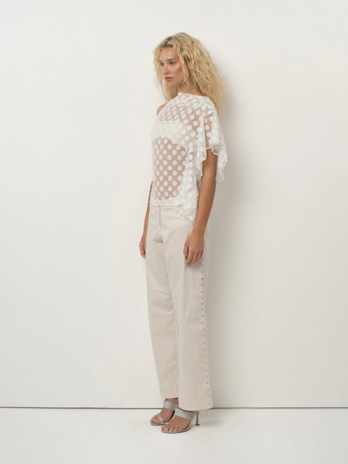 ZEHRA TOP - WHITE POLKA