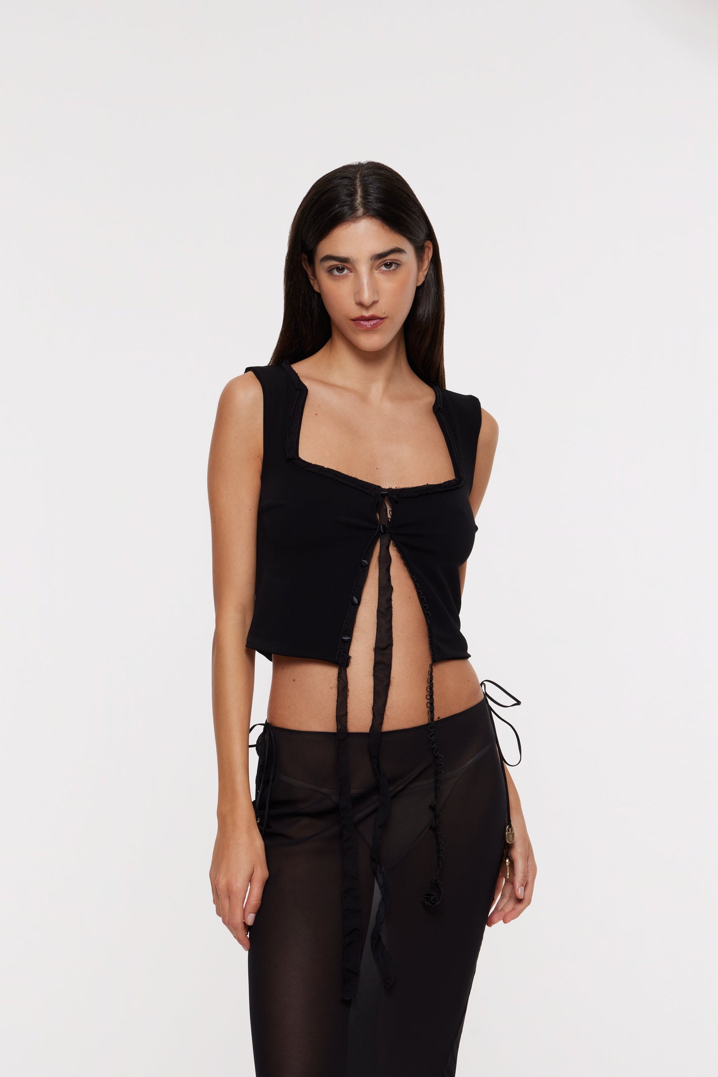 Faye top in black