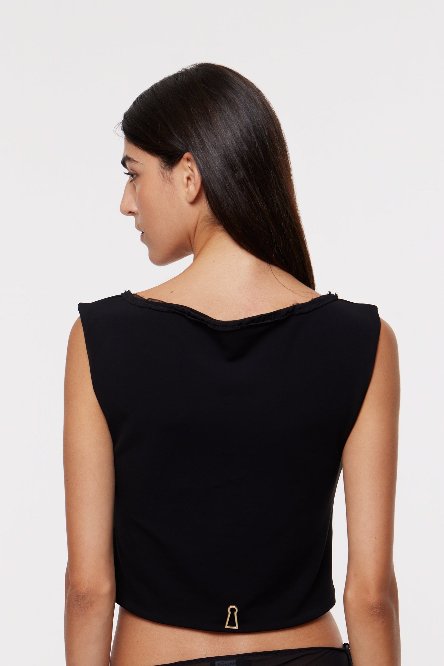 Faye top in black