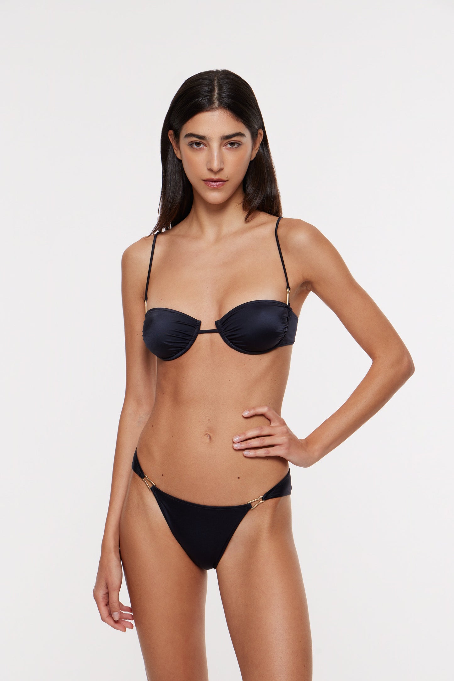 Gala bikini top in black