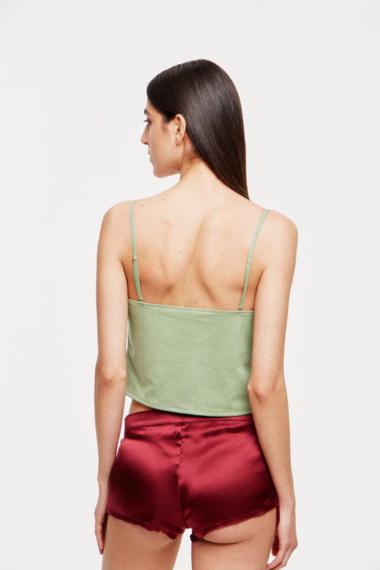 Lana shorts in wine