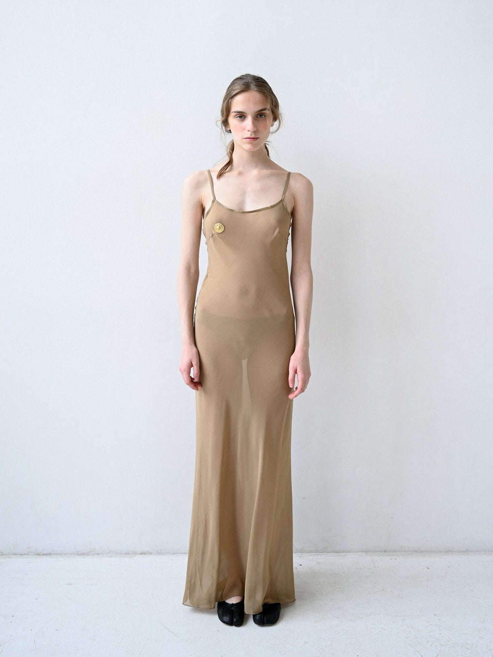 Item 26-0021 / Susy Slip Dress I (Beige)