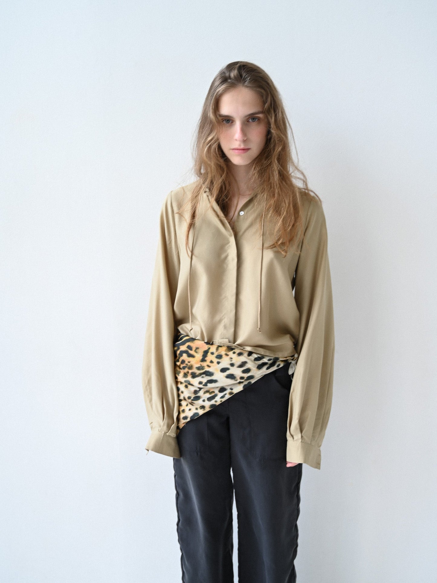 Item 26-008 / Yoko Shirt III (Beige)