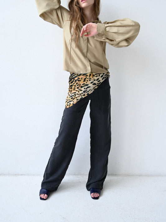 Item 26-0012 / Noa Trousers III (Dark Grey)