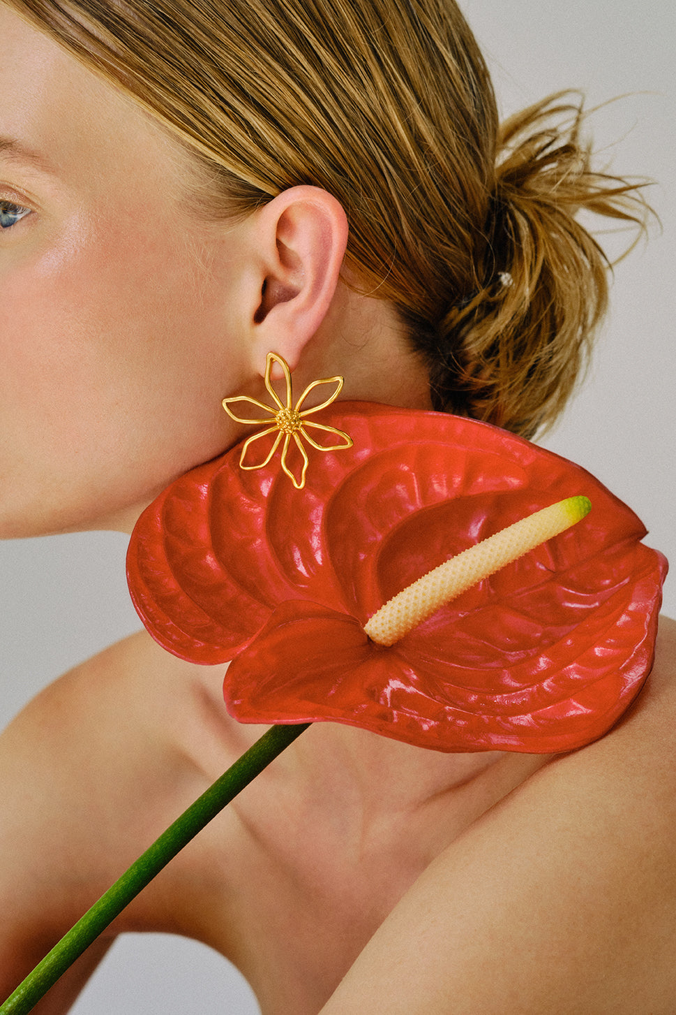 Gumamela Earrings Gold