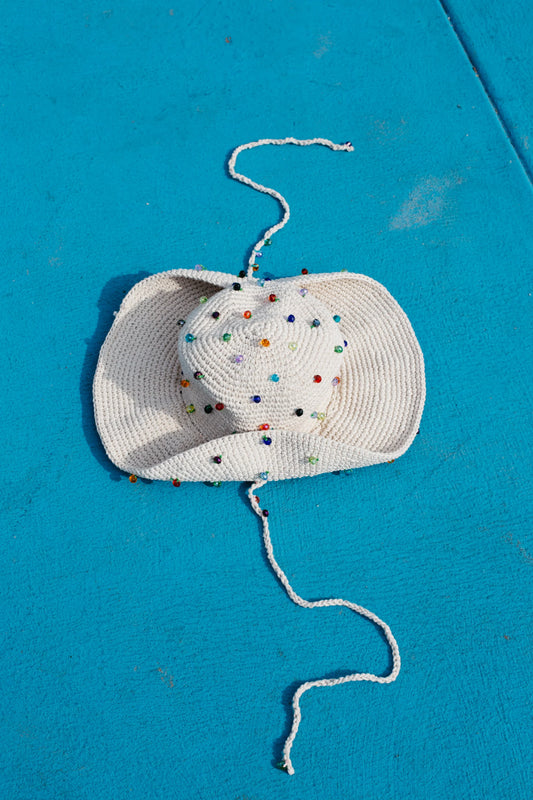 WIKA HAT + CRYSTALS