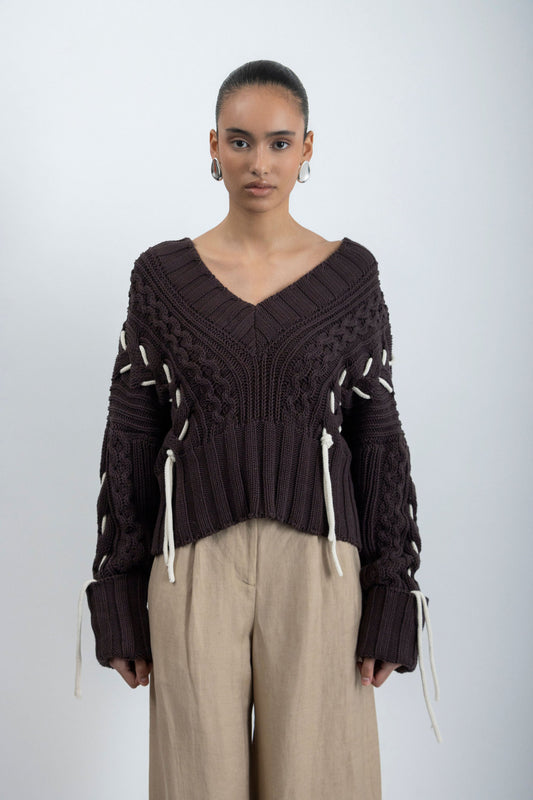 LA ENROLLA SWEATER.