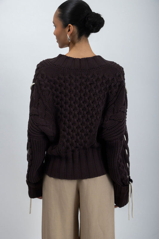 LA ENROLLA SWEATER.