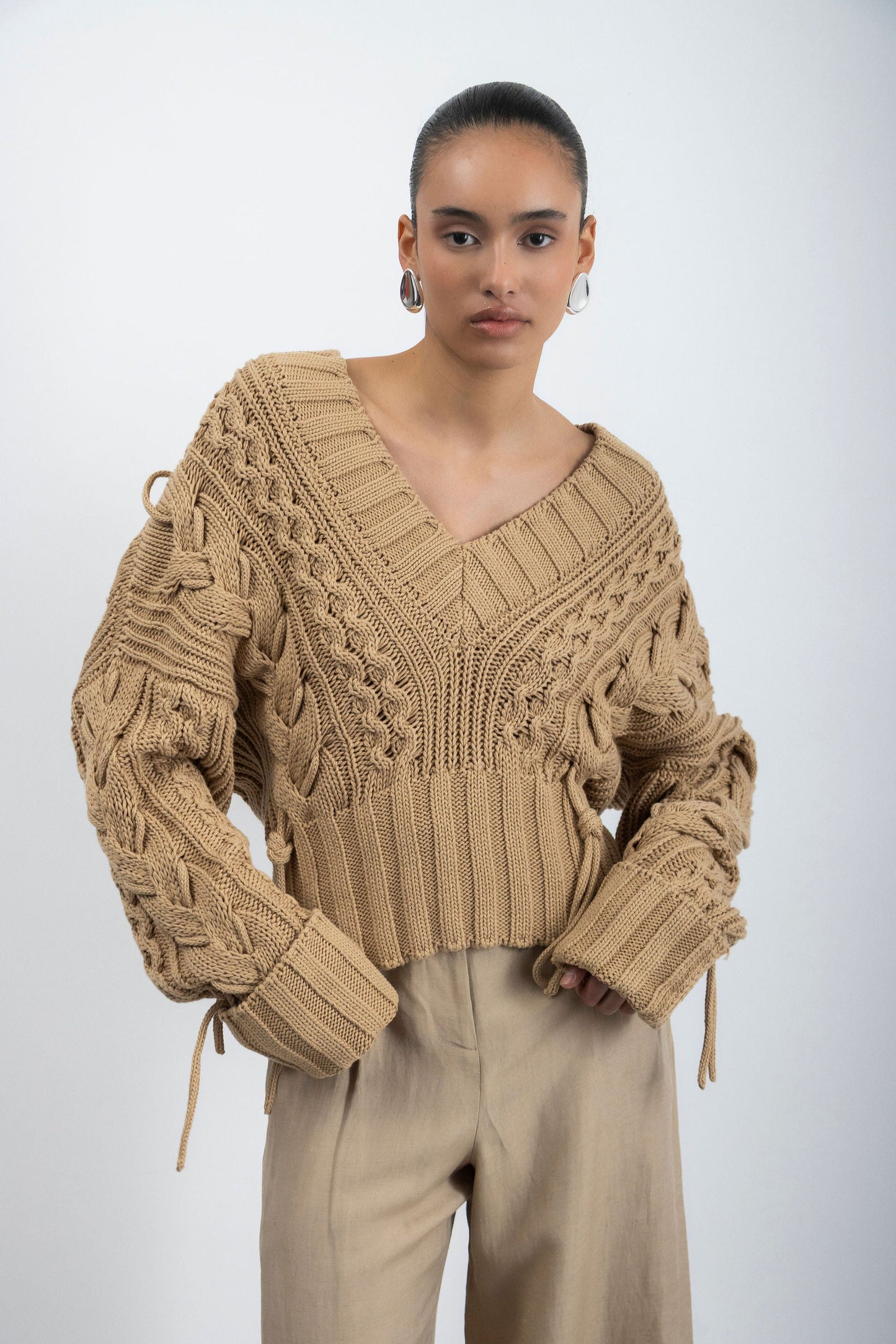 LA ENROLLA SWEATER.