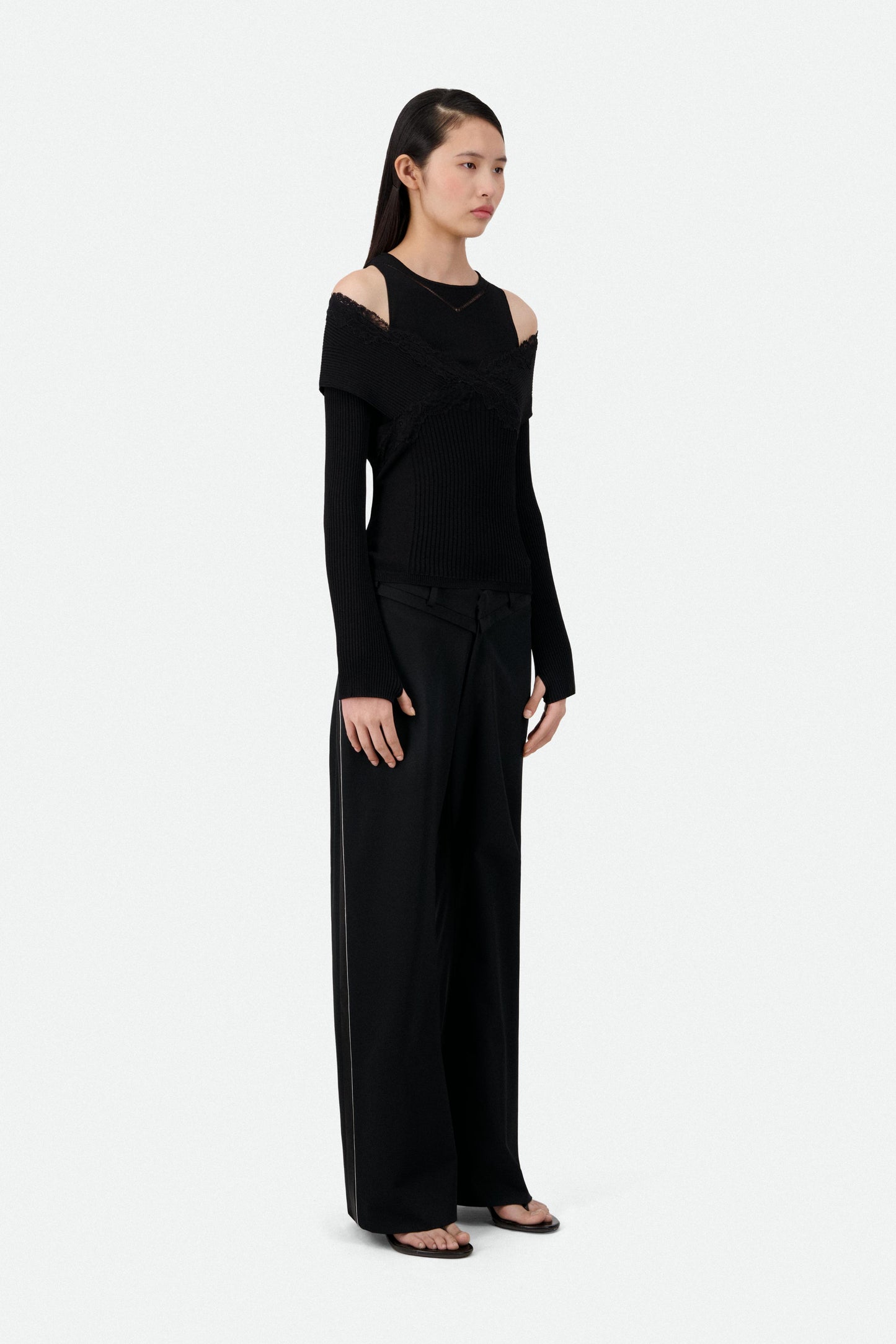OFF-SHOULDER KNIT TOP (590€) - Vaillant Studio