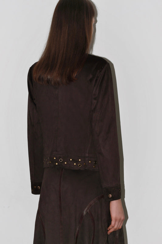Side view of the Bella Brown Jacket – fitted cut emphasizing a tailored silhouette.