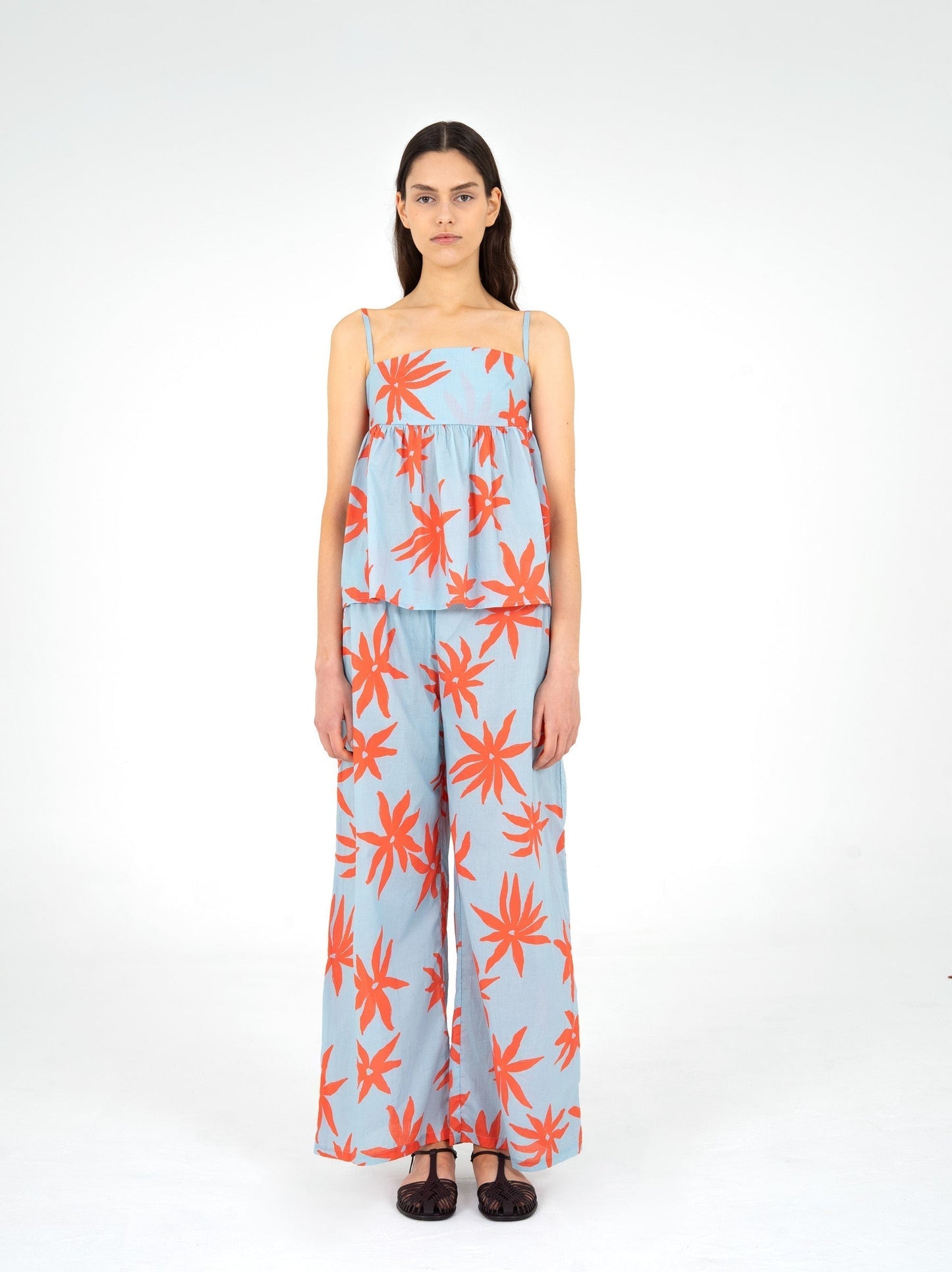Magician Floral Print Blue Pants camisas y camisetas