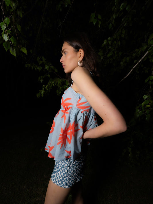 Magician Floral Print Blue Top camisas y camisetas