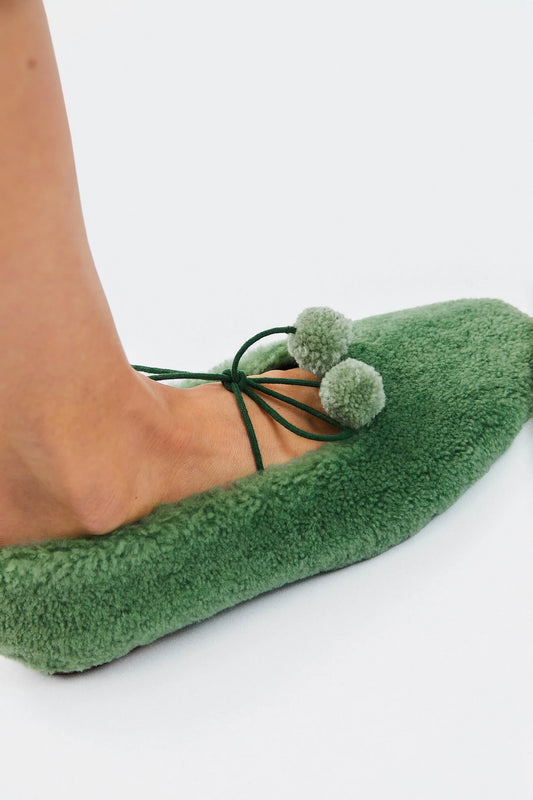 Lulu Shearling Slippers in Green