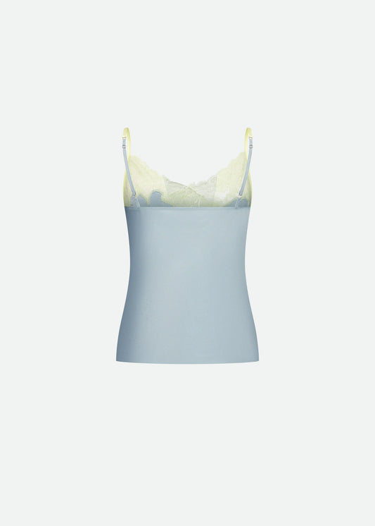 SIGNATURE LACE TOP