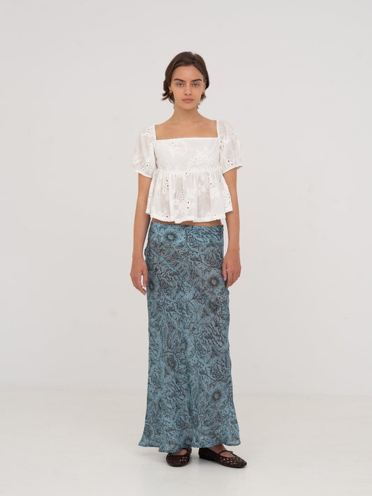 Vera Embroidered White Top camisas y camisetas