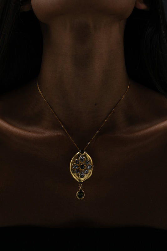 Barbara Necklace Gold