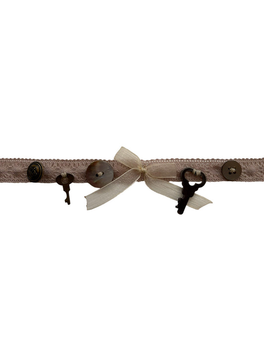 <Item 0007> Grace Chocker