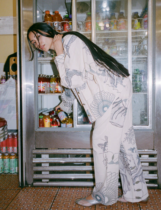 cuelebre cotton canvas beige jeans wearing