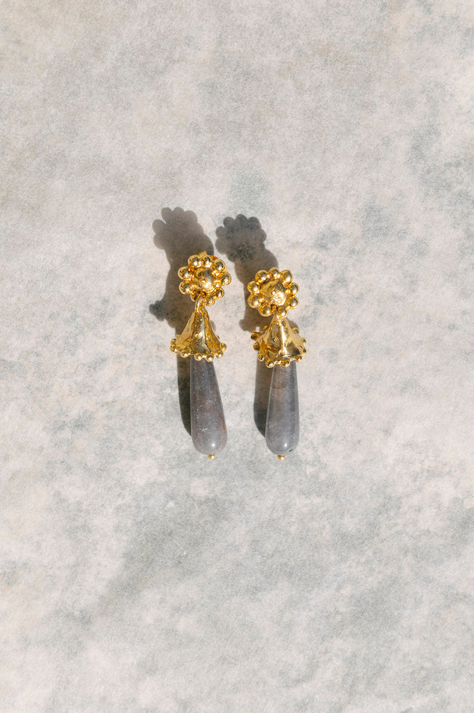 drop earrings coil gold