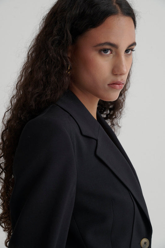 LA EJECUTIVA BLAZER.