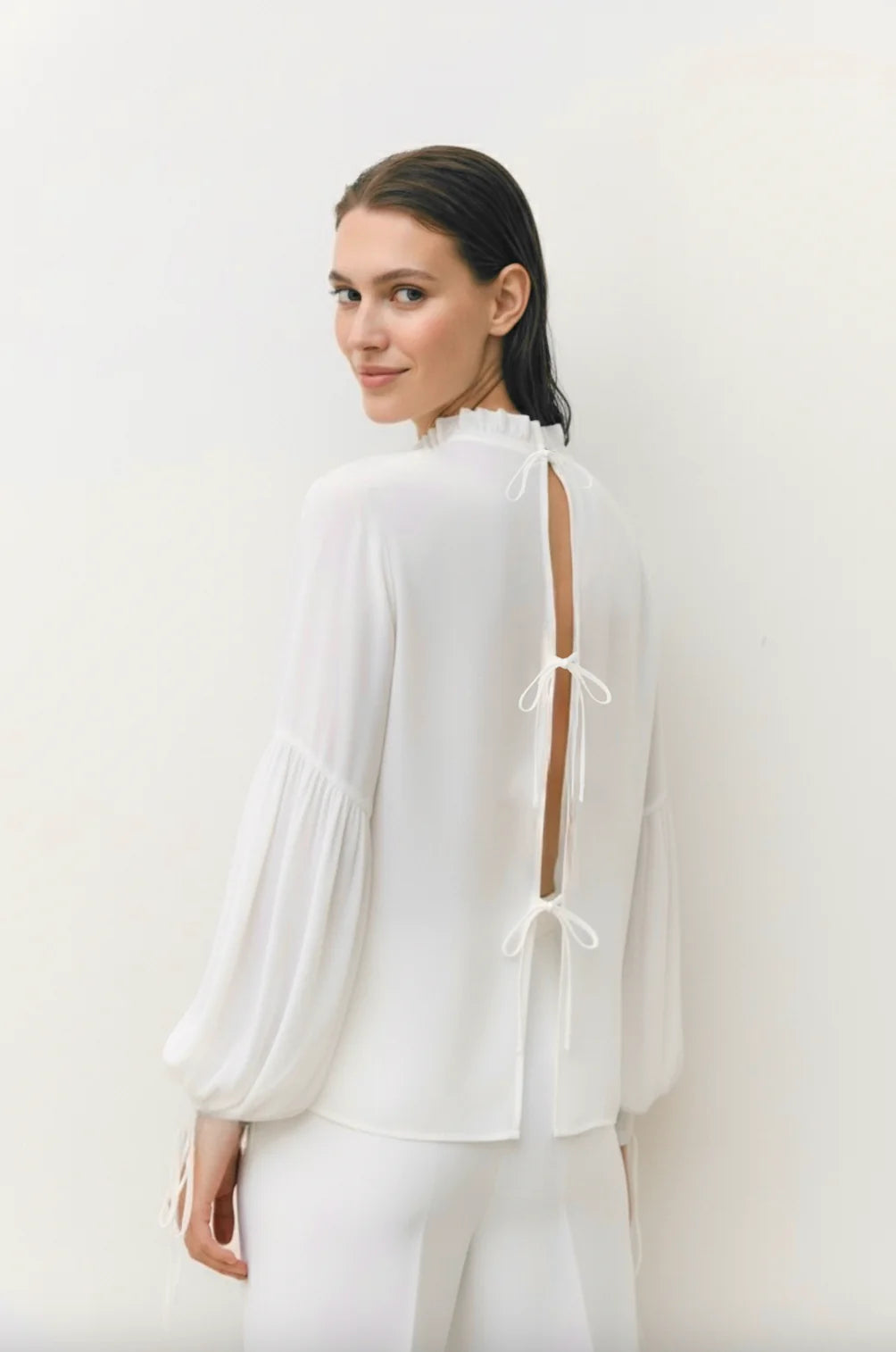 Mia Blouse | White