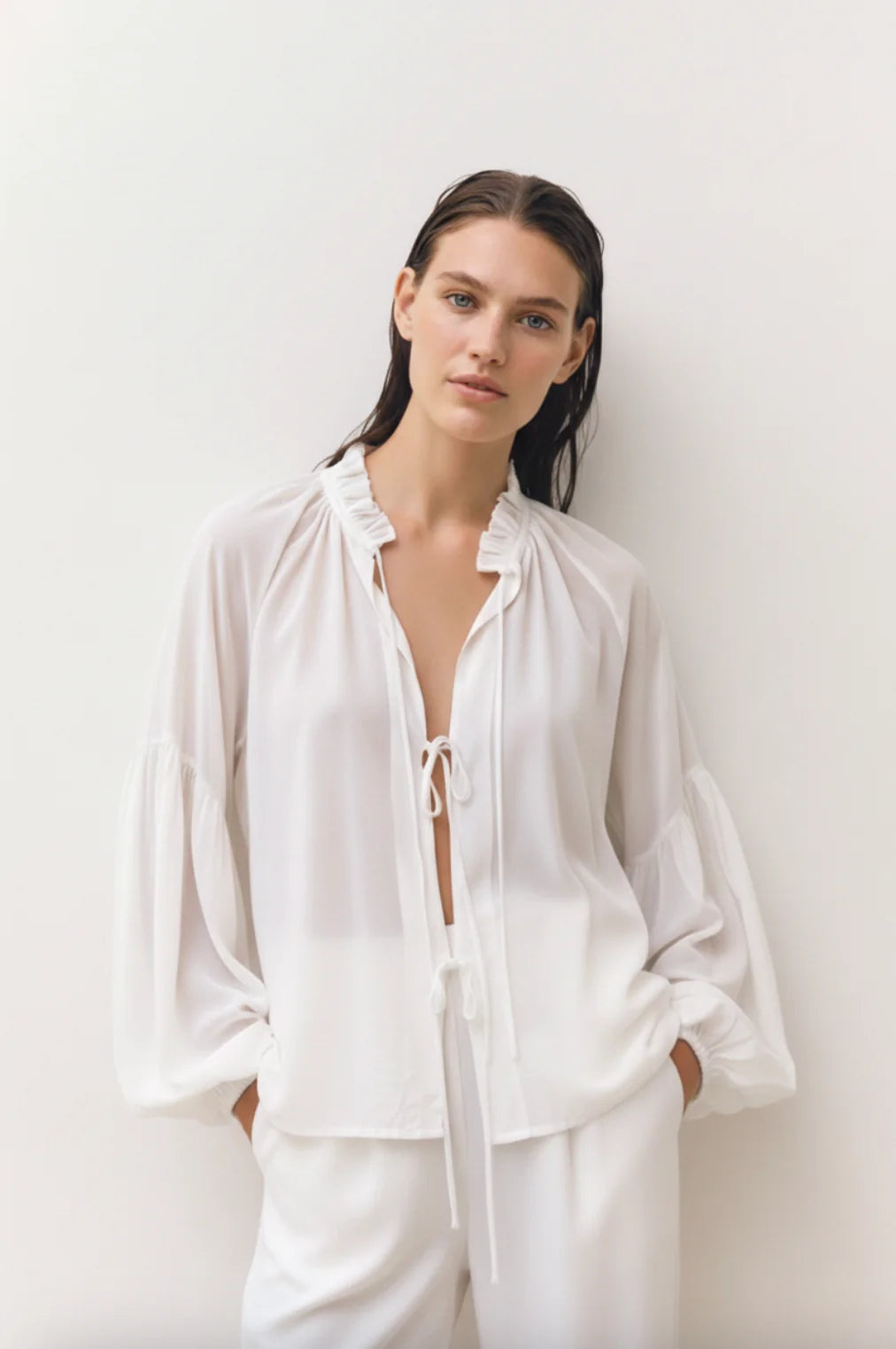 Mia Blouse | White